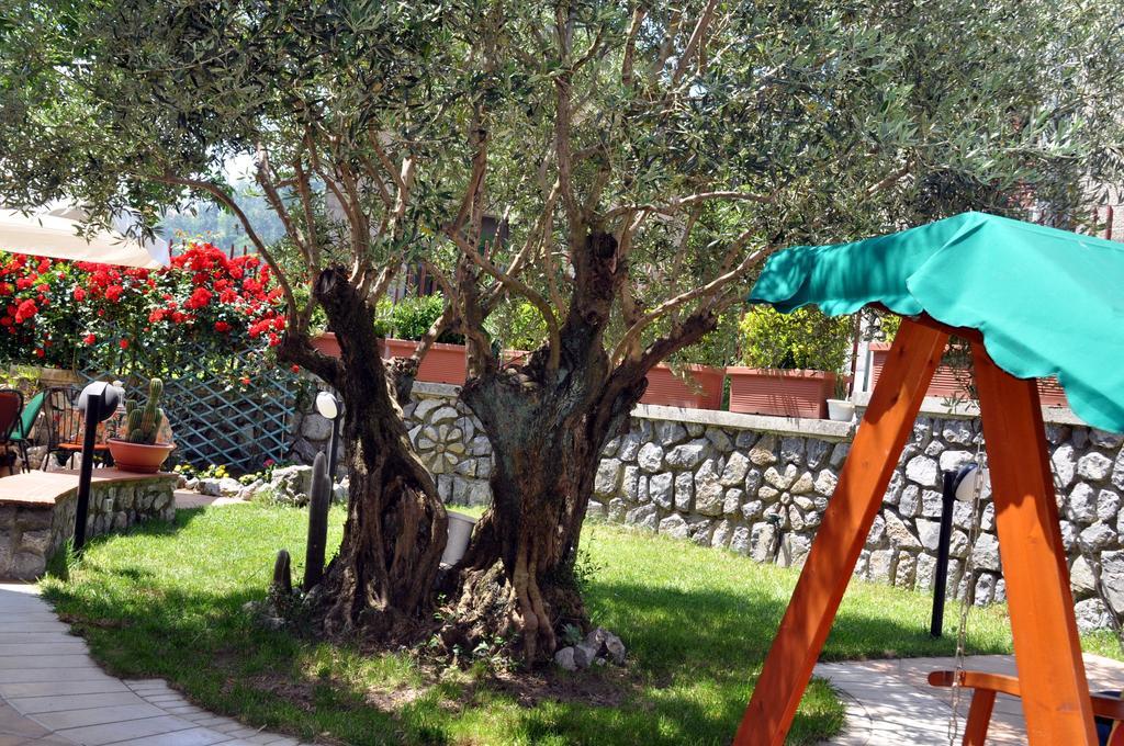 A 2 Passi Dagli Dei Bed & Breakfast Agerola Luaran gambar