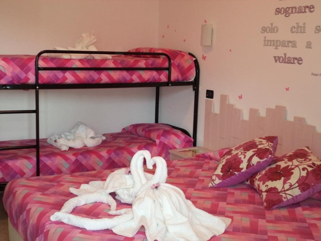 A 2 Passi Dagli Dei Bed & Breakfast Agerola Bilik gambar
