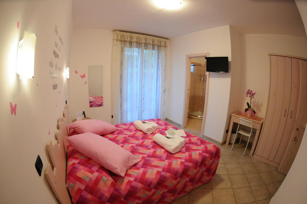 A 2 Passi Dagli Dei Bed & Breakfast Agerola Bilik gambar